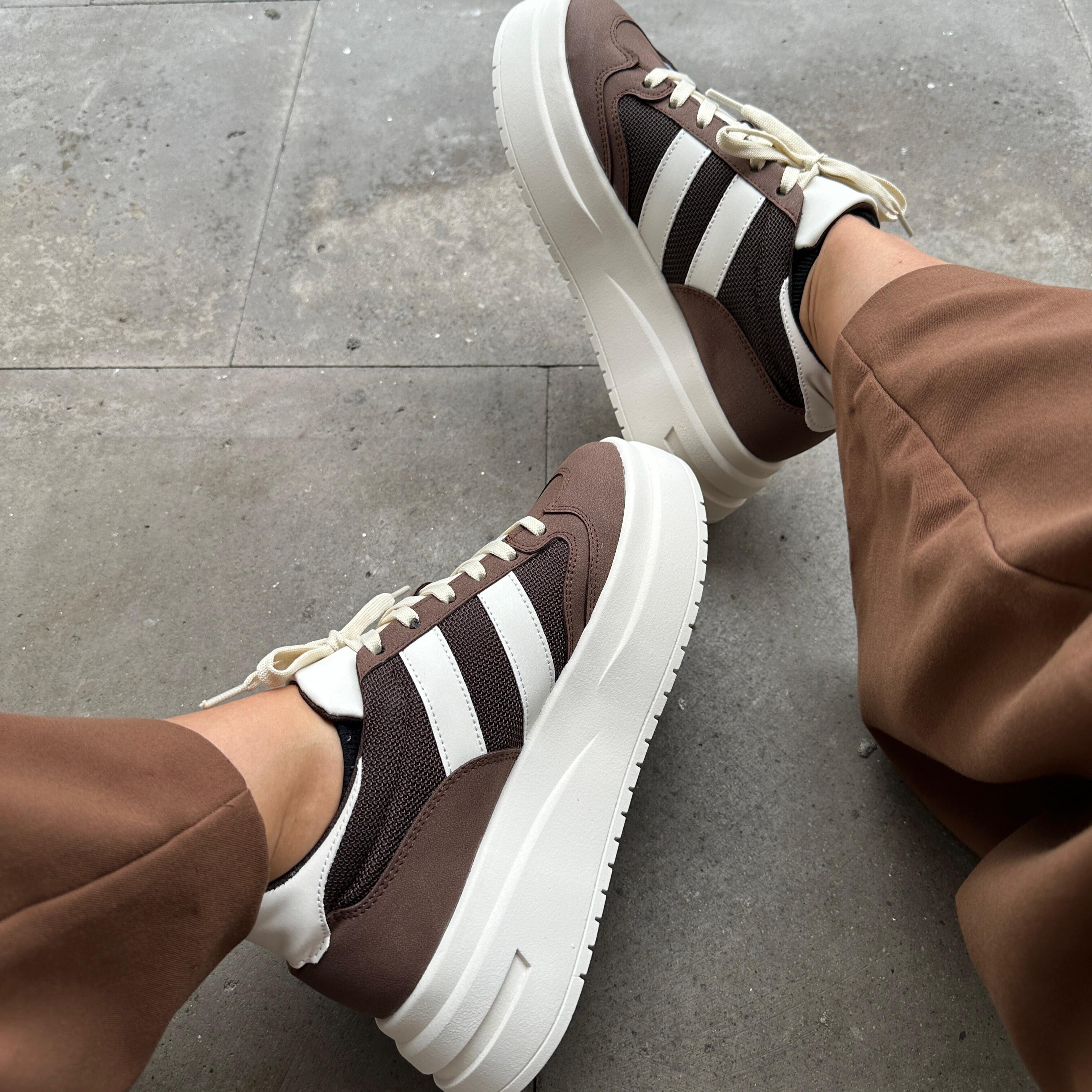 TENIS CAFÉ SUELA ALTA