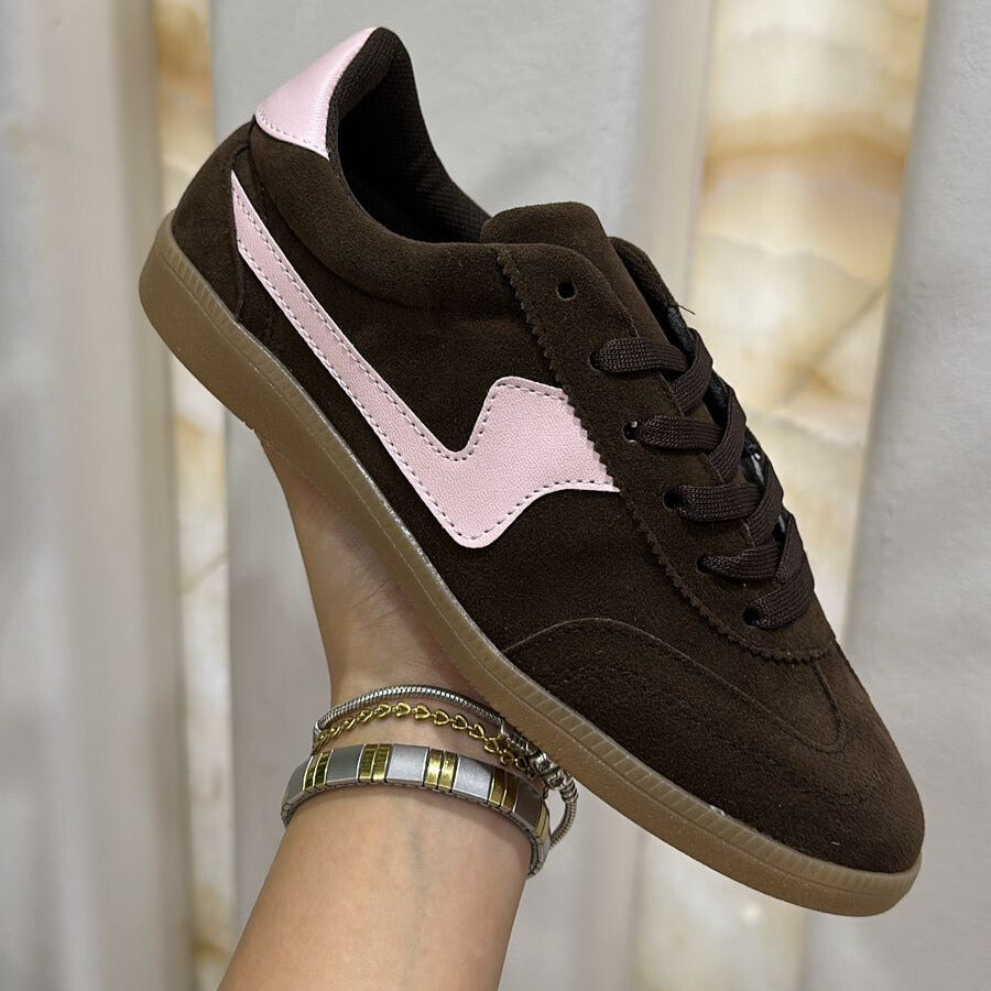 TENIS CHOCOLATE CON ROSA SUELA DELGADA