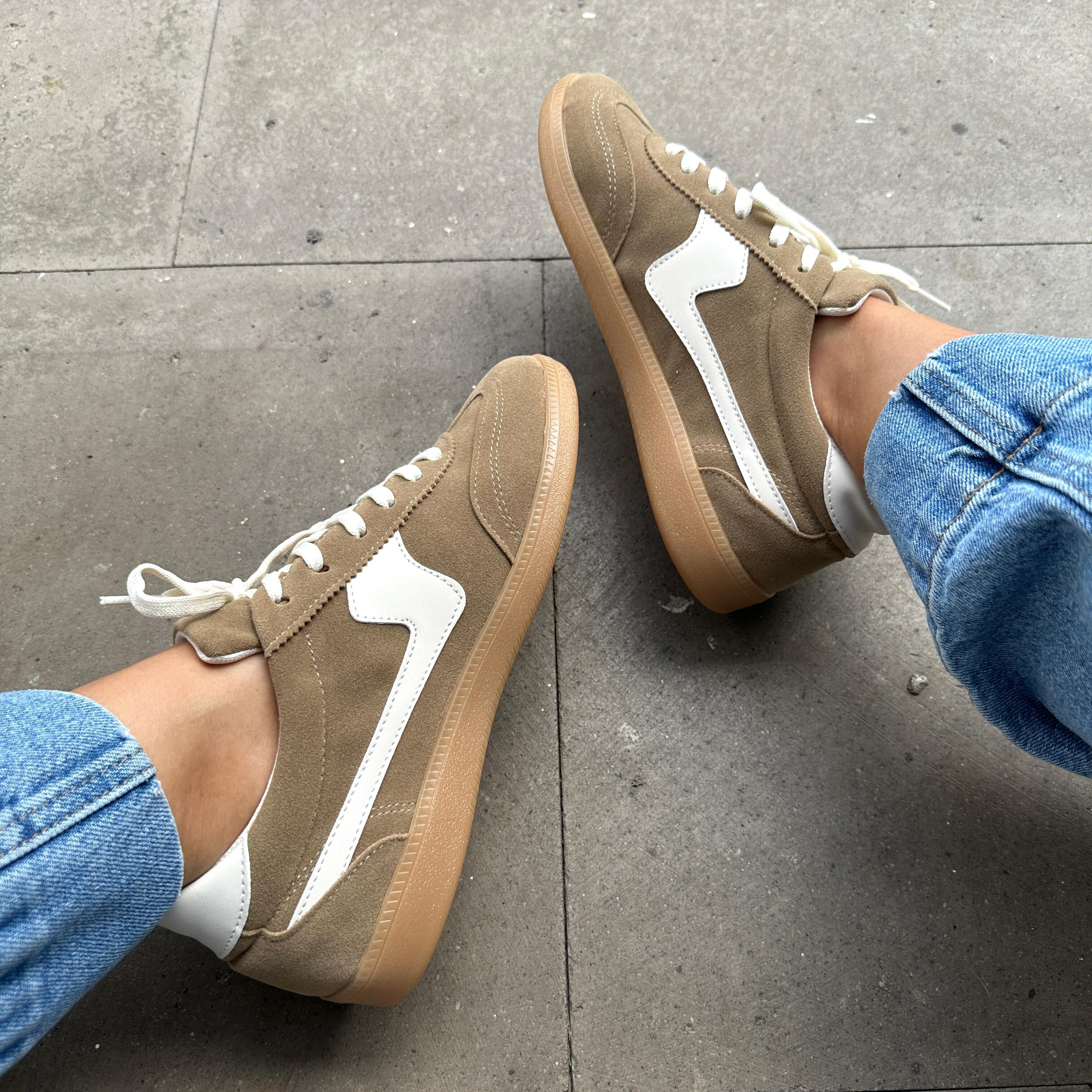 TENIS CAMEL SUELA DELGADA